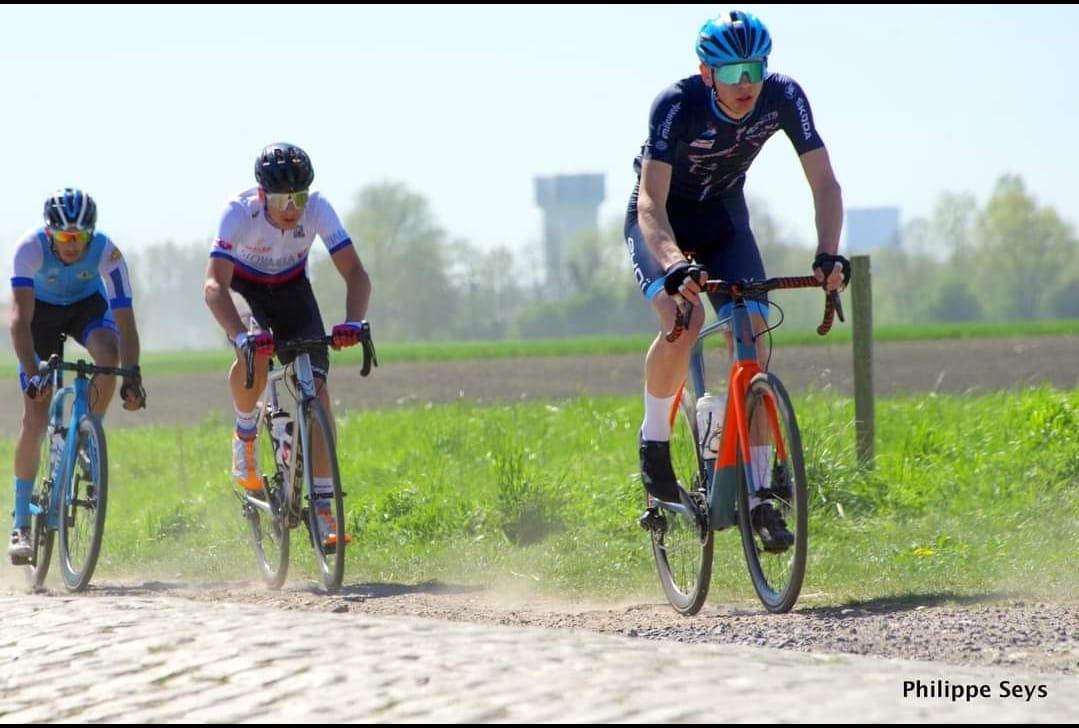 Žiarsky cyklista  Jackuliak po roku opäť na Paris -Roubaix